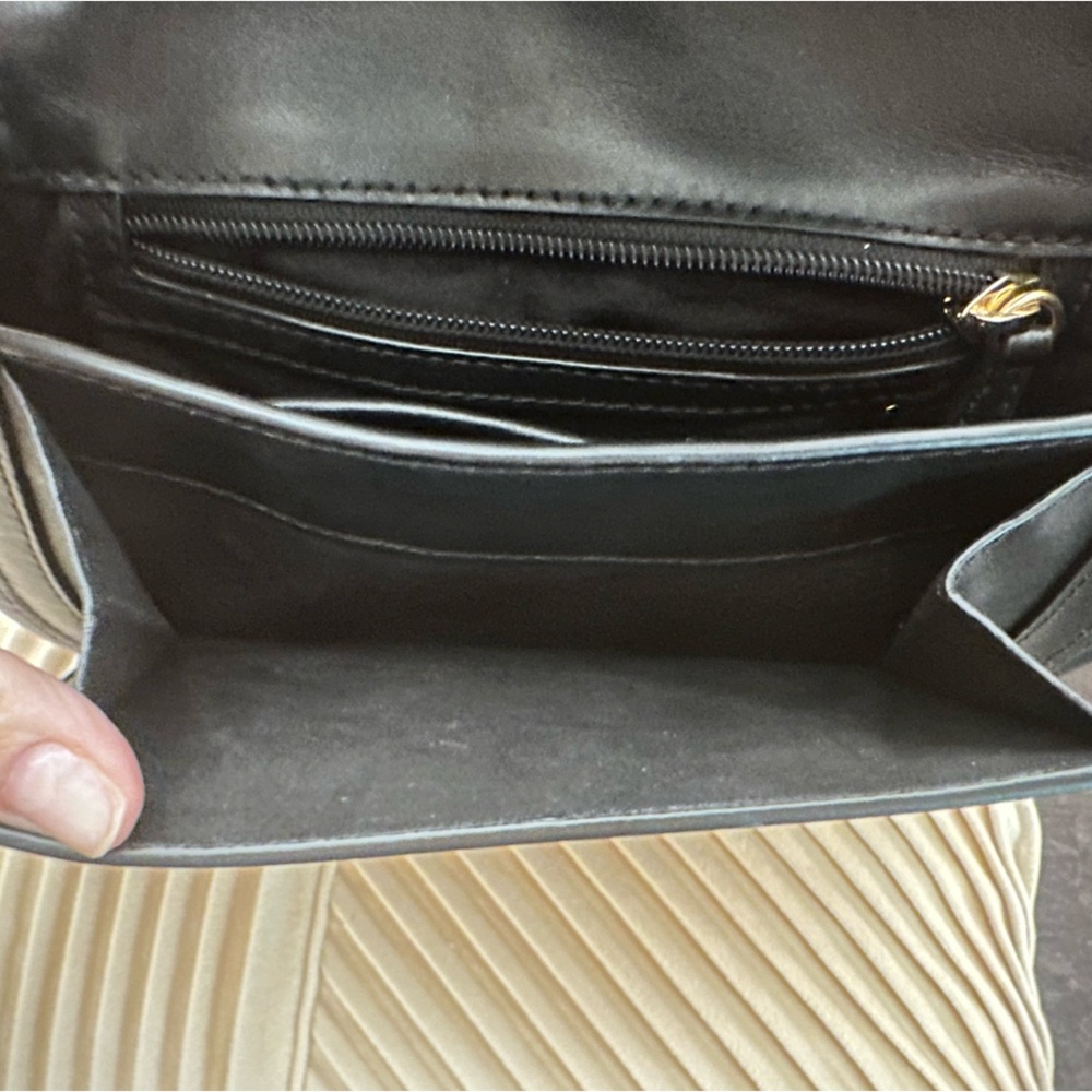 Authentic Michael Kors Handbag - image 2